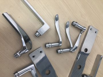 Промышленный полировщик: Металлическая поверхностная шлифовка CNC полировальная машина для ручки из нержавеющей стали